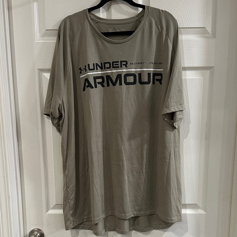 Under Armour Men's Tan Short Sleeve Tee